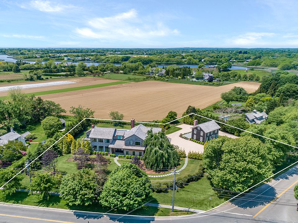 1st image of 673 Sagaponack Rd