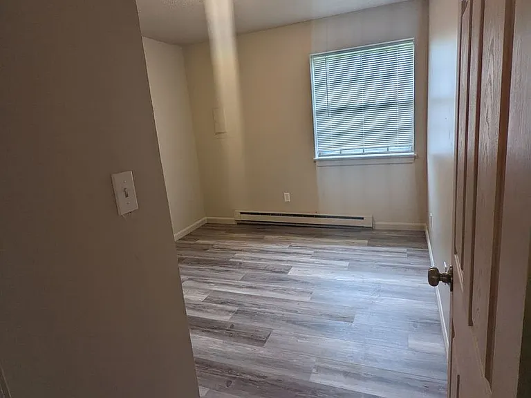 2919 Leeway Dr #B — Photo 4