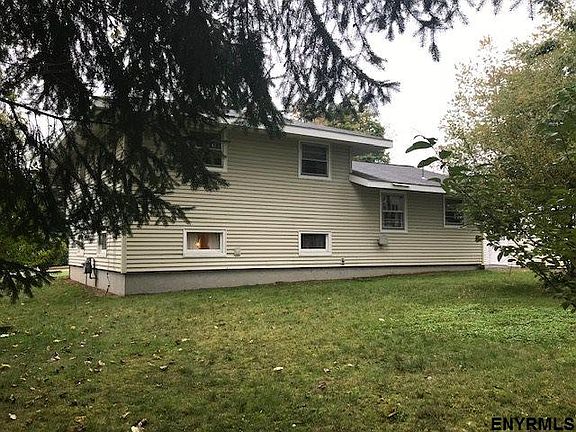 4th image of 58 Outlook Ave