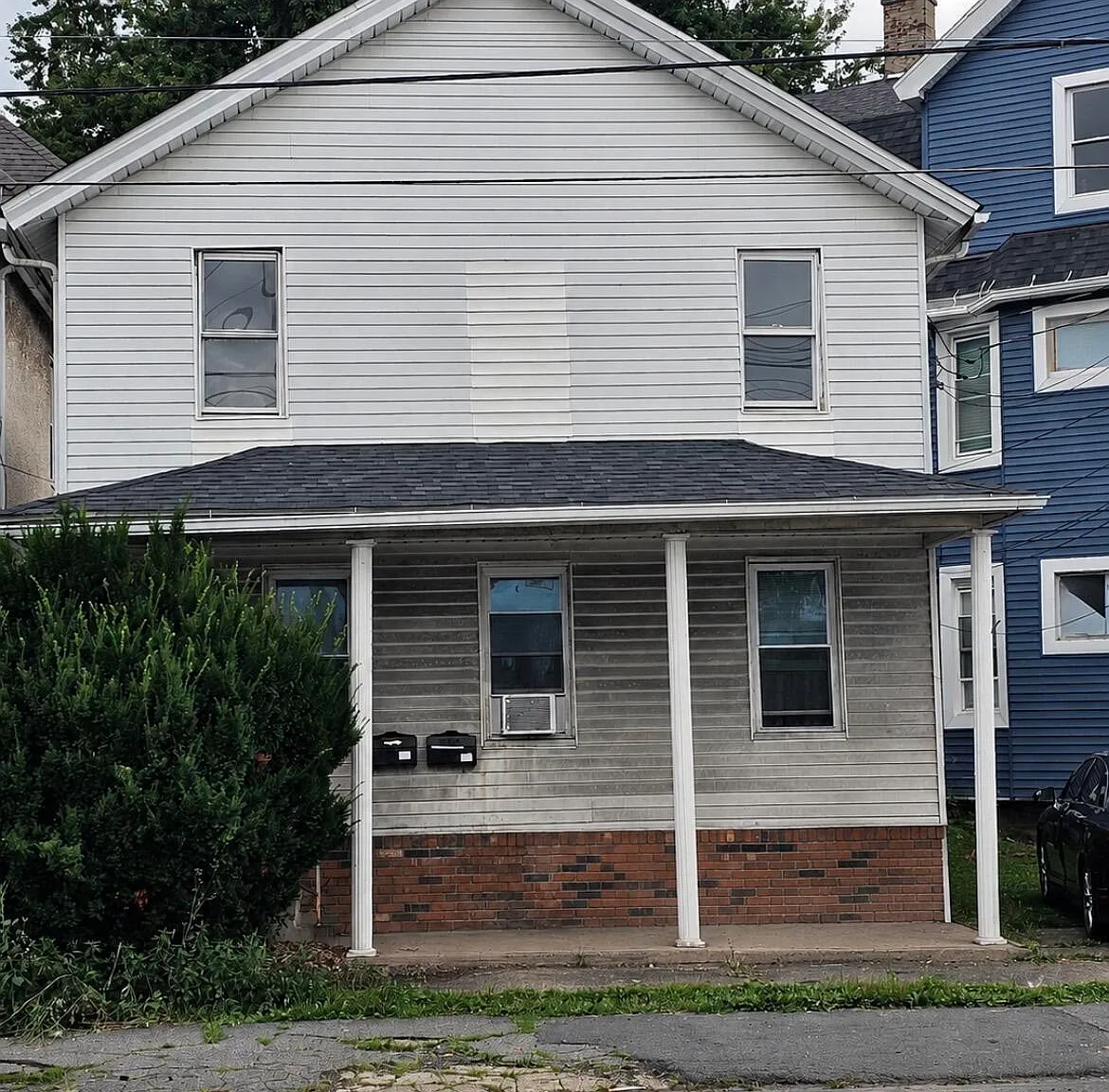 2 bed, 1.0 bath, 572 sqft, $975 — Photo 1