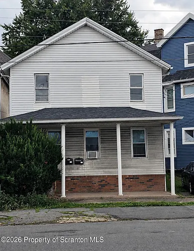404 Railroad Ave Photo 1