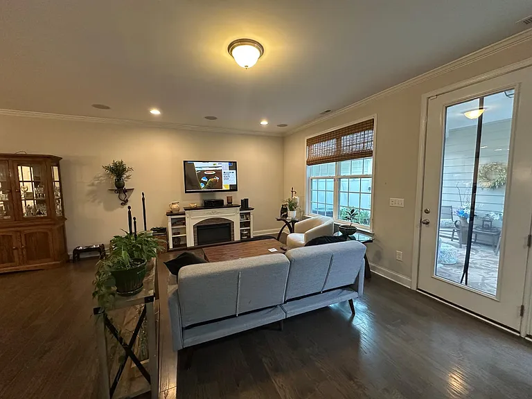 124 Spring Pine Ln — Photo 18