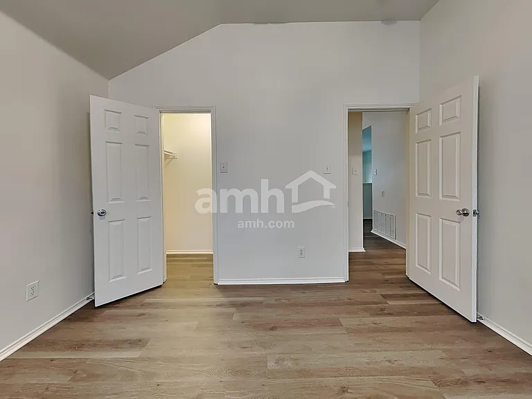 1003 San Antonio Dr — Photo 20