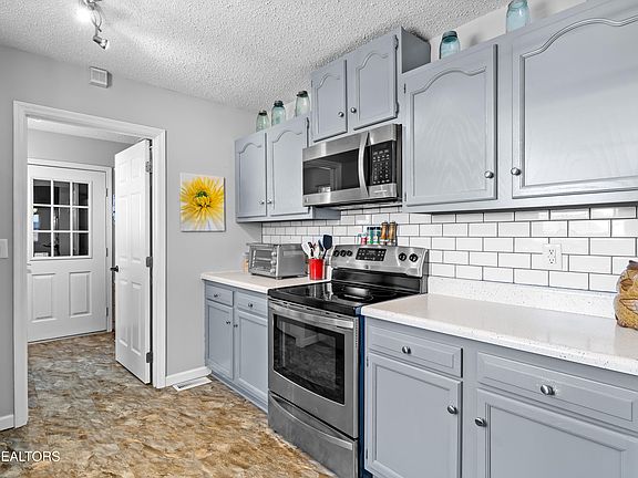 2nd image of 129 Clinch View Dr