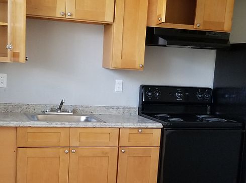 4th image of 3801 Almeda St #141-1