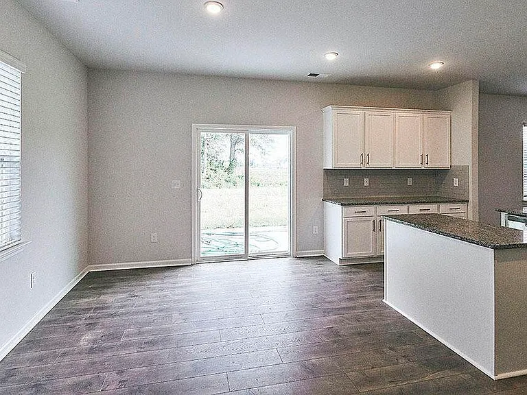 1025 Josh Ct — Photo 10
