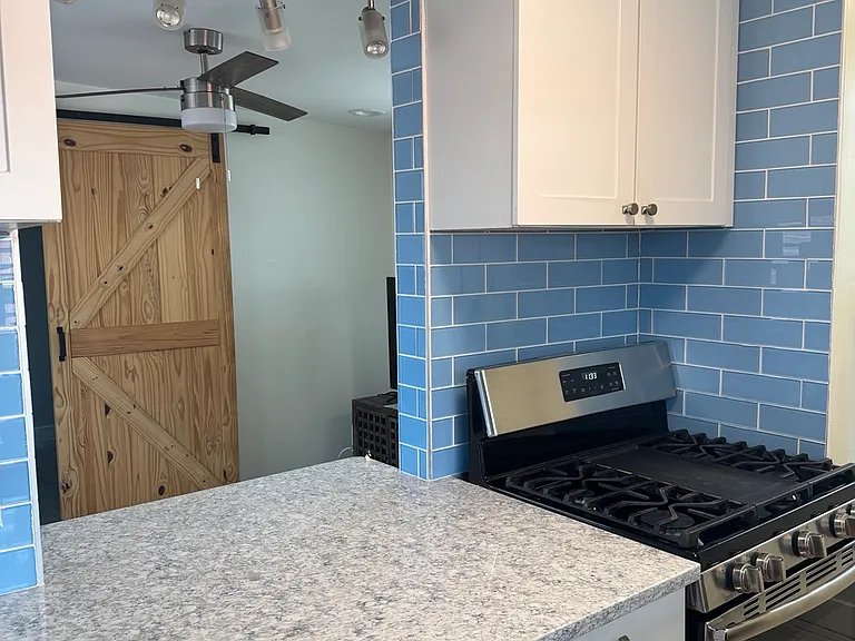 123 S L St #1 — Photo 5