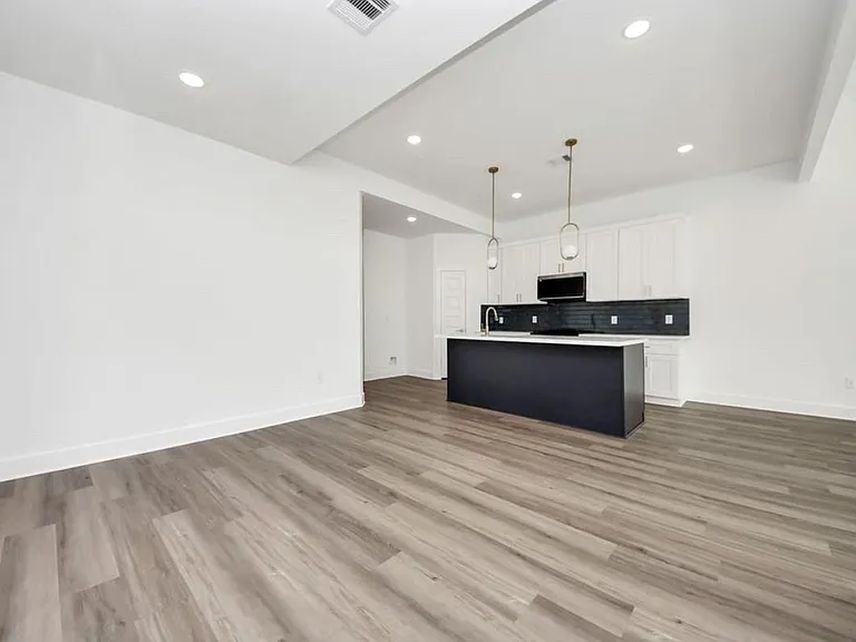 8125 Cabot St #B — Photo 6