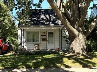 18047 Eastland St, Roseville, MI 48066