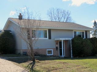 1317 Green Tree Rd, West Bend, WI 53090