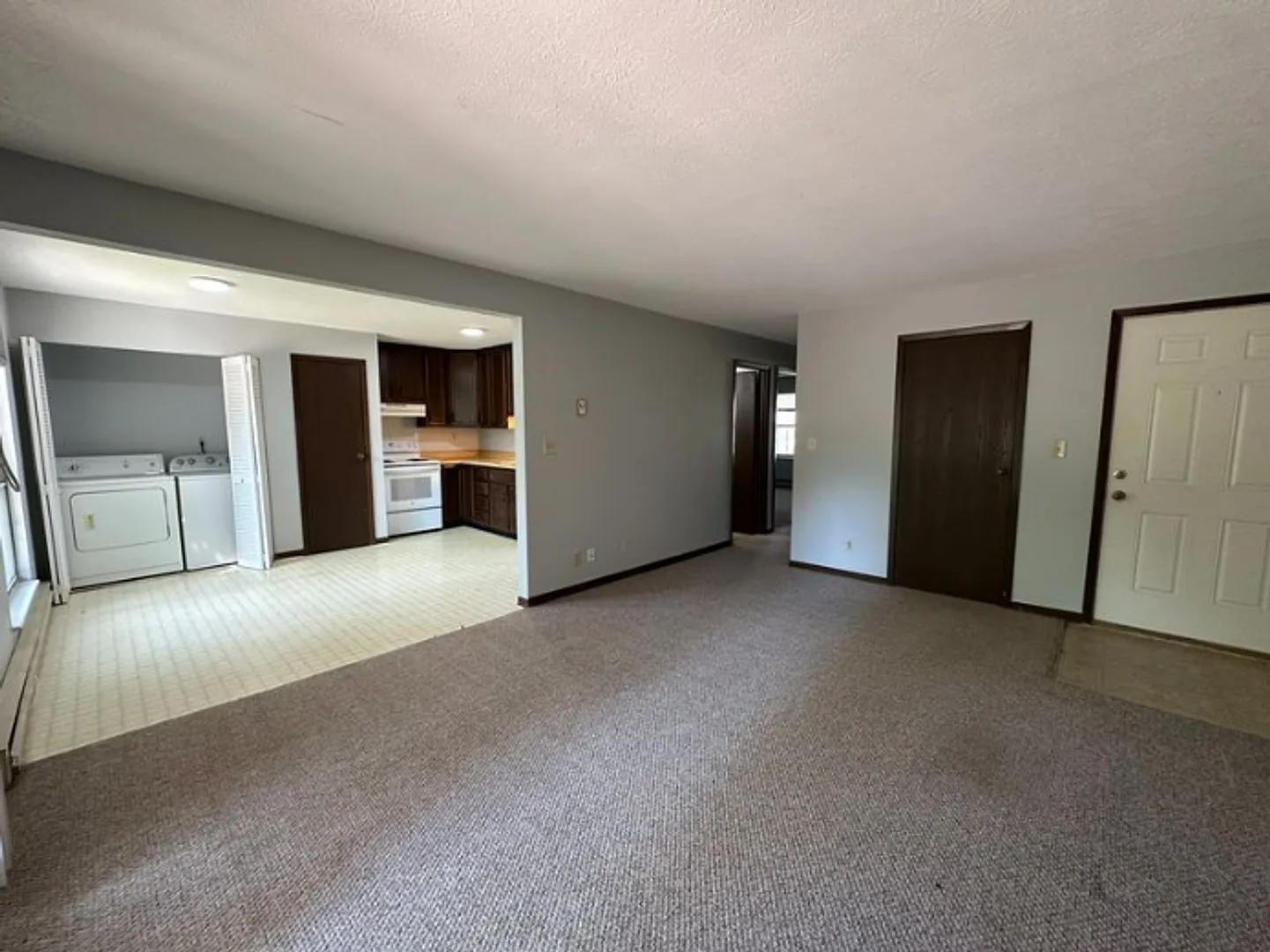 70 Ironwood Court — Photo 3