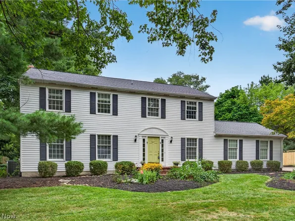 7671 Salem Dr, Hudson, OH 44236