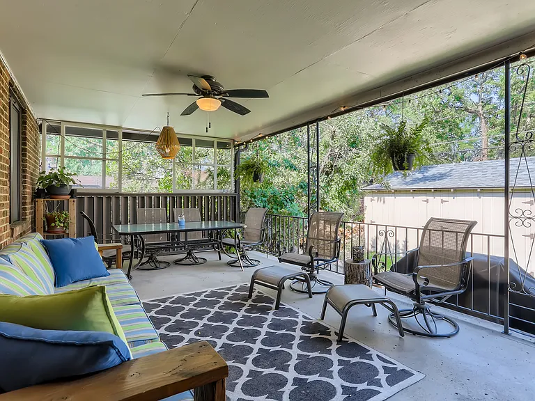 1362 Clermont St — Photo 24