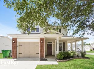 9504 Forest Path Dr, Charlotte, NC 28269