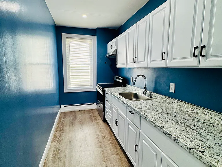 61 Cypress St #2 — Photo 20