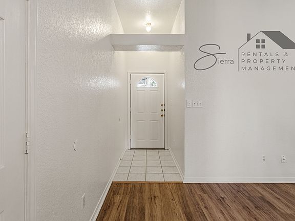 2nd image of 2304 Sandstone Dr