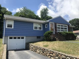 11 Bacon Dr, Saugus, MA 01906