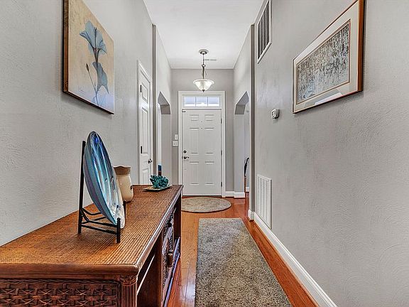 3rd image of 5517 Quail Ridge Cir
