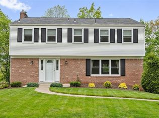 2023 Menold Dr, Allison Park, PA 15101