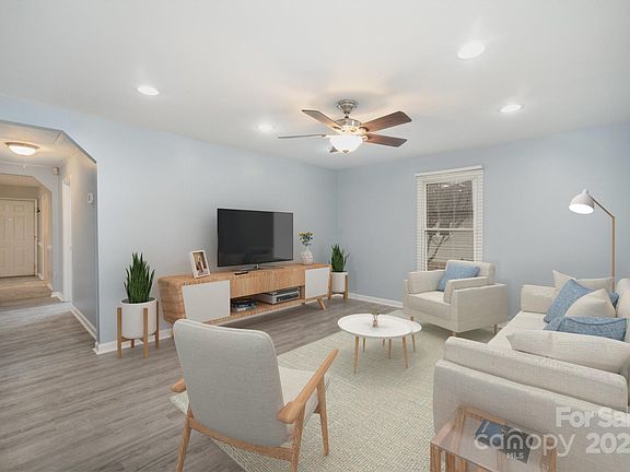 4th image of 75 Belmont Ave