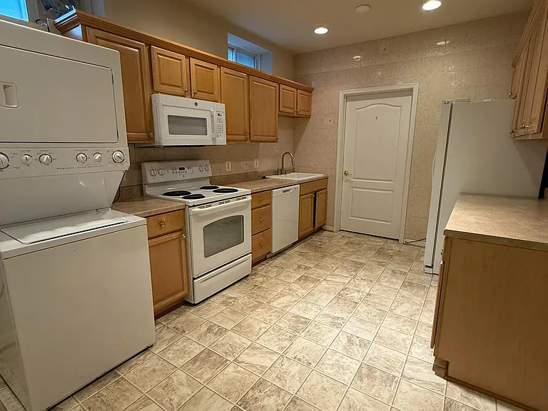 10892 Clara Barton Dr — Photo 9