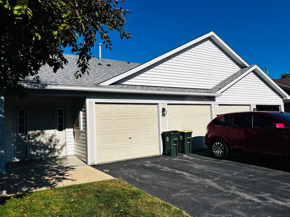 1163 N Red Oak Cir Unit 1, Round Lake Beach, IL 60073