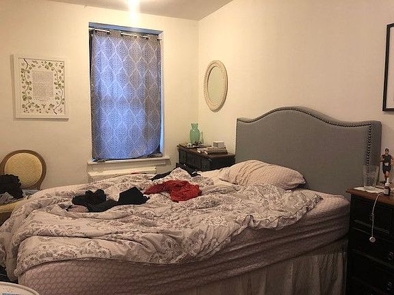5th image of 157 E 3rd St APT 1D