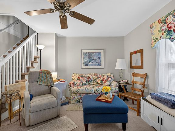 4th image of 208 Prospect Rd