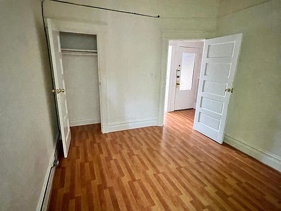 4th image of 823A Vallejo St