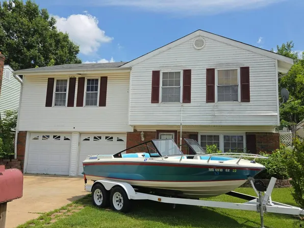 2556 Wellesley Dr, High Ridge, MO 63049