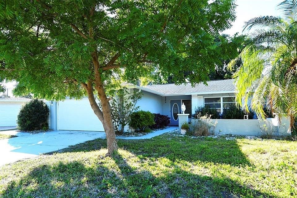 1st image of 2518 Gulf Gate Dr