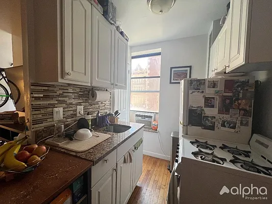 Rented by Alpha Properties NYC I LLC | media 7