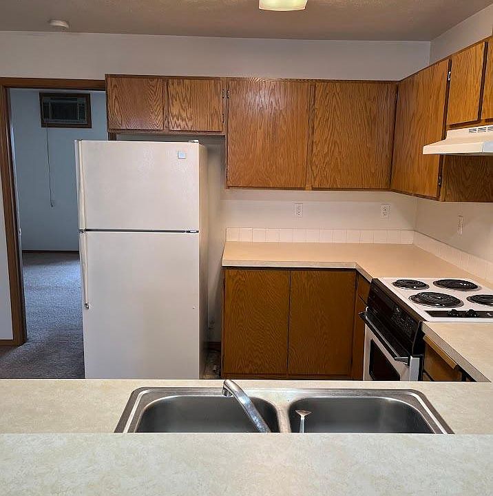 1st image of 404 S Grant Ave #11