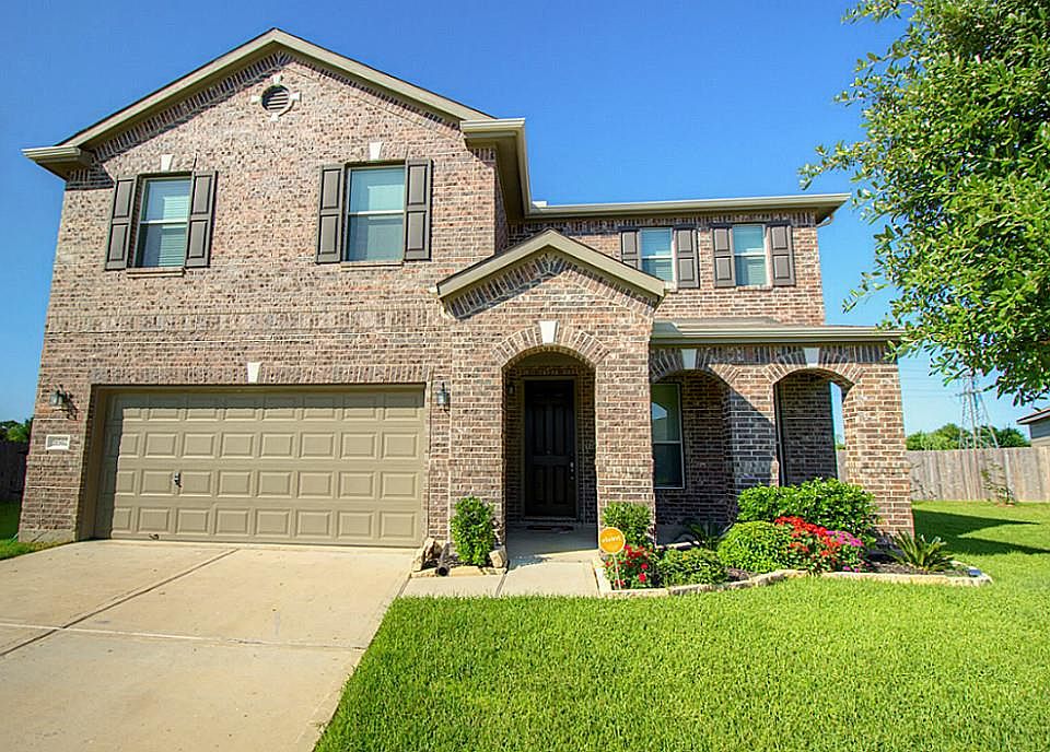 1st image of 18502 Lantern Walk Ln