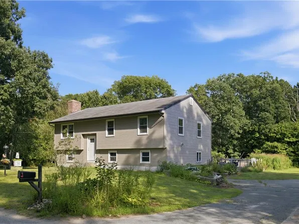 50 Driftwood Dr, Charlestown, RI 02813