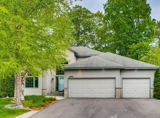 959 10th St S, Delano, MN 55328