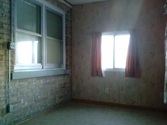 5th image of 2537 N Montclare Ave