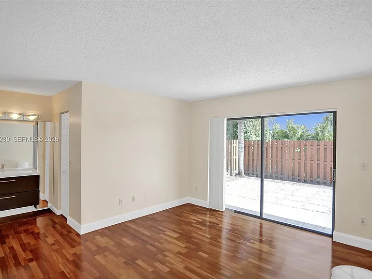 11529 SW 133rd Ter — Photo 22