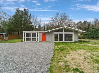 159 N Sioux Rd, Kilmarnock, VA 22482