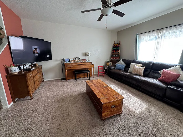 379 Walnut St — Photo 9