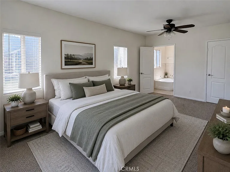 1052 W 25th St — Photo 10