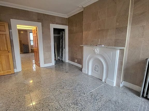 3rd image of 359 Gates Ave Floor 2