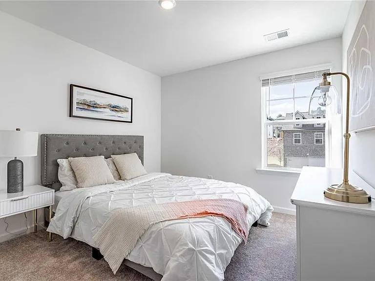8317 Hunters Grove Rd — Photo 20