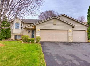 1477 Homestead St, Shakopee, MN 55379