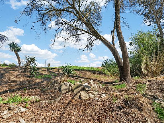 5th image of 2508 Paradise Rd