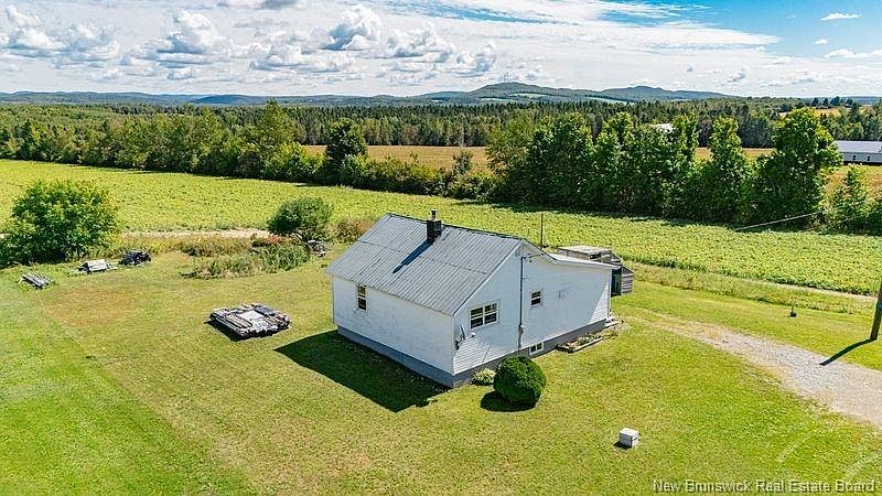 1st image of 398 Greenfield Rd