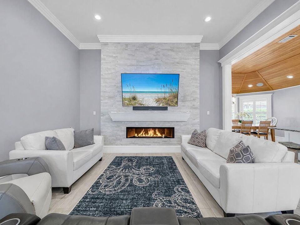 1st image of 308 Avalon Blvd