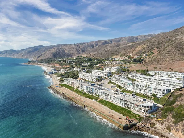 11882 Starfish Ln, Malibu, CA 90265