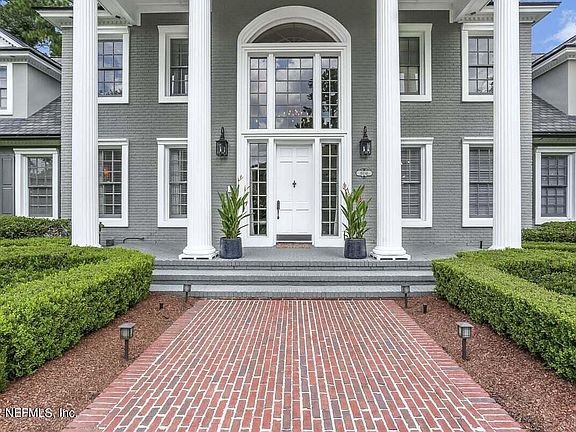 3rd image of 8041 Whisper Lake Ln W