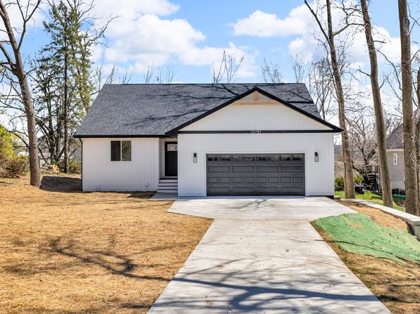 10781 Woodbrook Dr, Cement City, MI 49233
